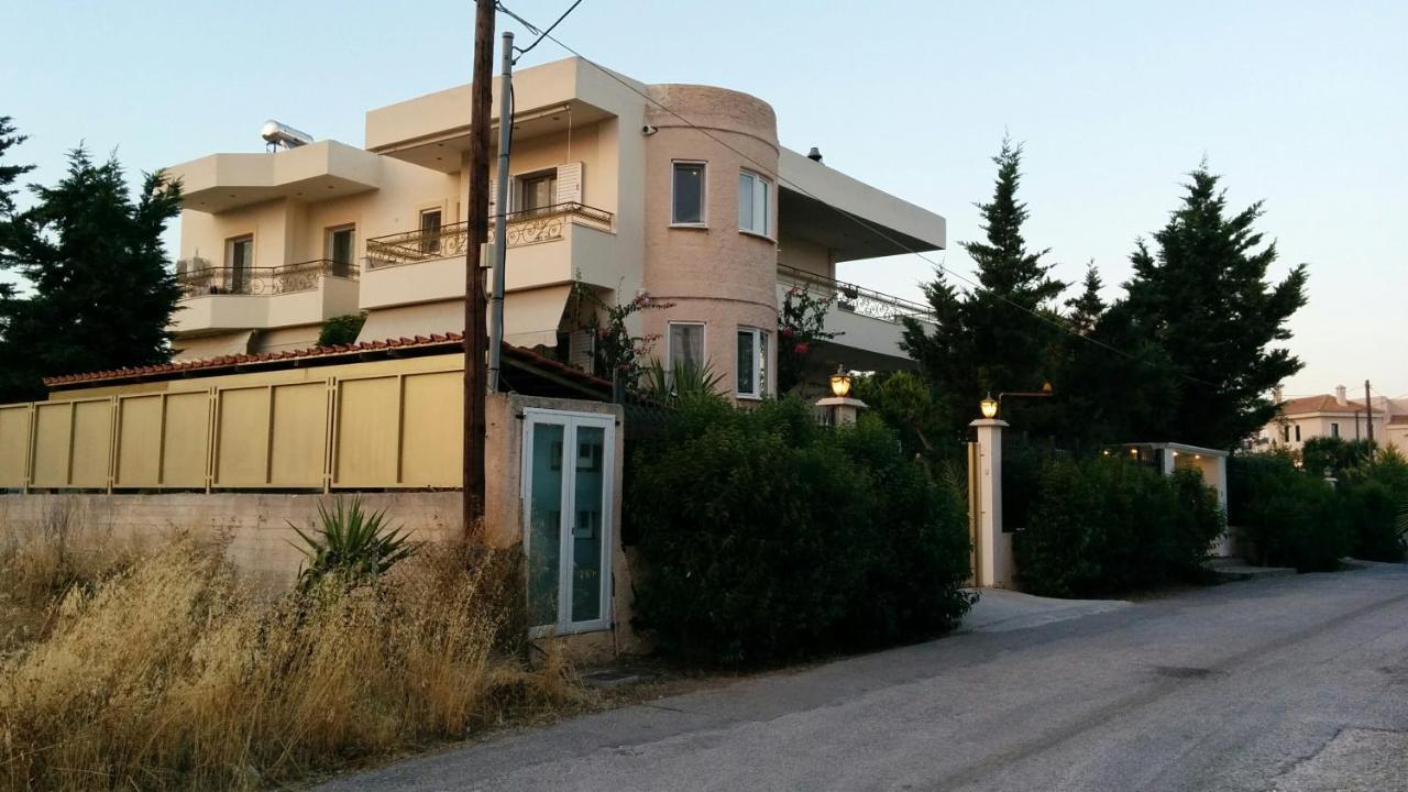Lovely 2-Bedroom Apartment At Greek Riviera Vári Buitenkant foto